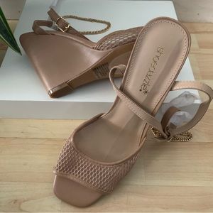 Branwen, sesame wedges